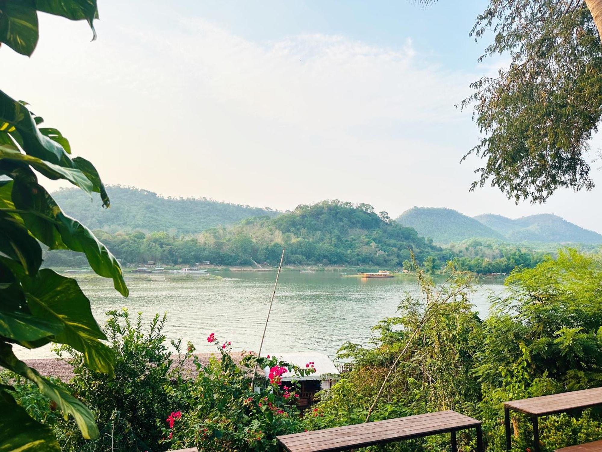 Luang Prabang Mekong Charm River View Hotel Exterior photo