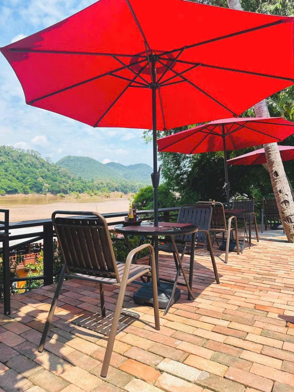 Luang Prabang Mekong Charm River View Hotel Exterior photo