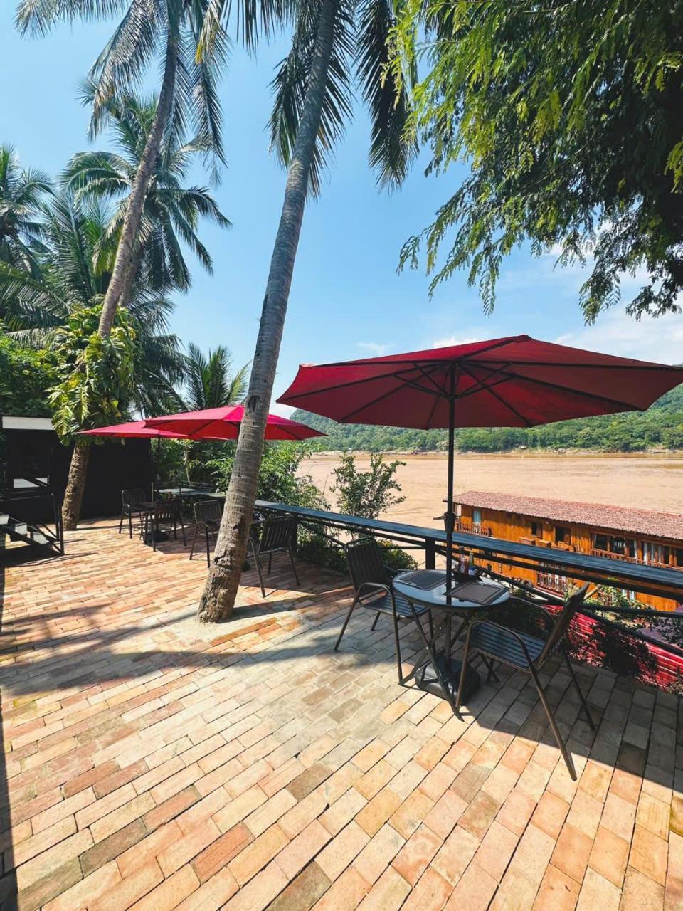 Luang Prabang Mekong Charm River View Hotel Exterior photo