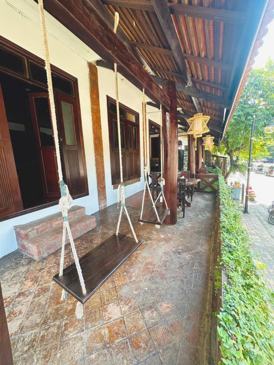 Luang Prabang Mekong Charm River View Hotel Exterior photo