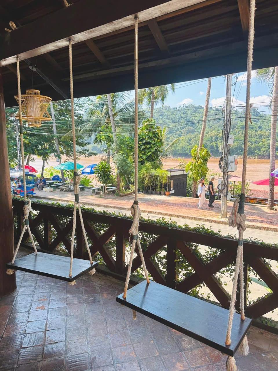 Luang Prabang Mekong Charm River View Hotel Exterior photo