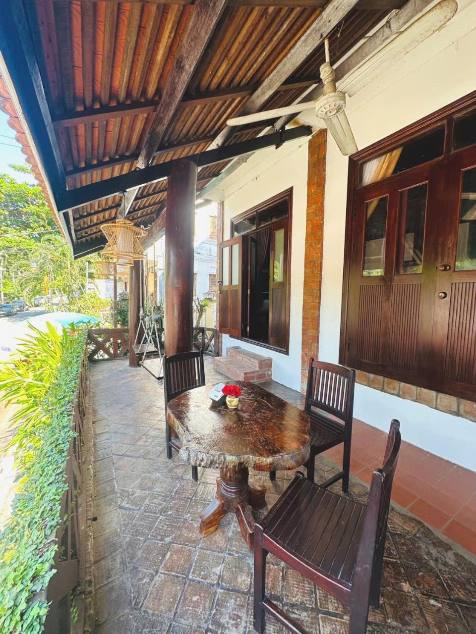 Luang Prabang Mekong Charm River View Hotel Exterior photo