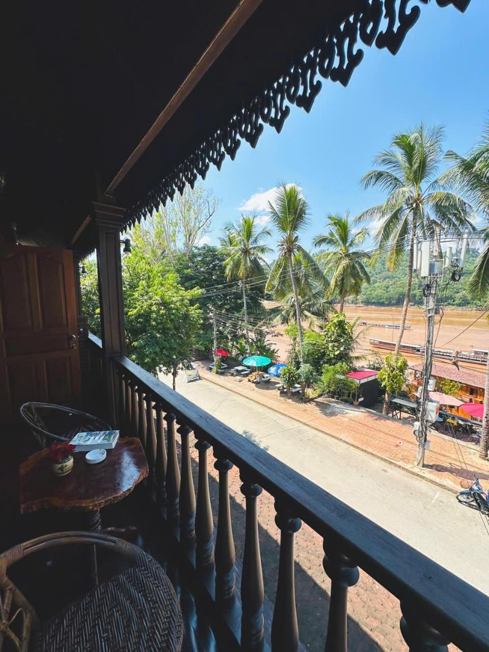 Luang Prabang Mekong Charm River View Hotel Exterior photo